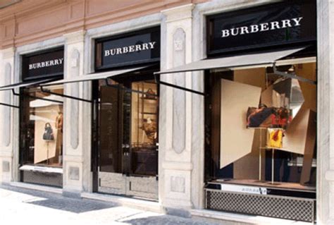 negozi burberry roma|Burberry official website & store.